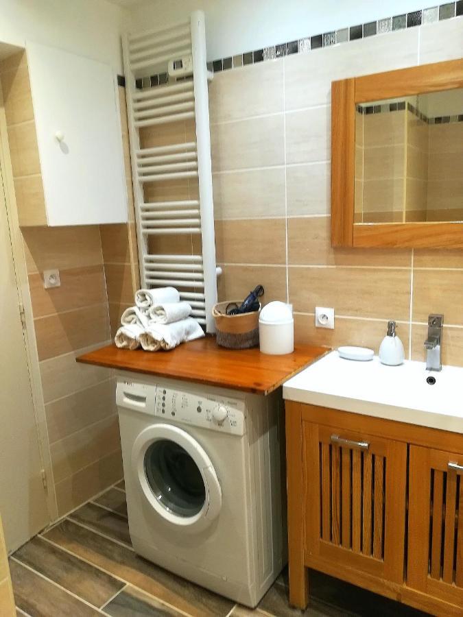 Modern Apart 70m2 - 2 - Parking
